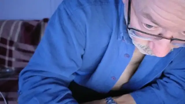 Snapshot of loverboyxxx69 chatting on 10/03/25, 02:41 loverboyxxx69 online show from 10/03/25, 02:41