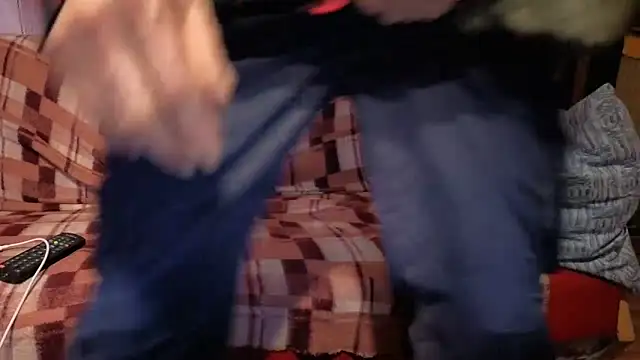 loverboyxxx69 online show from 12/15/25, 04:50