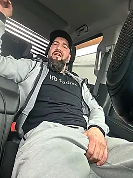 Beardedtattood online show from 04/15/26, 01:40