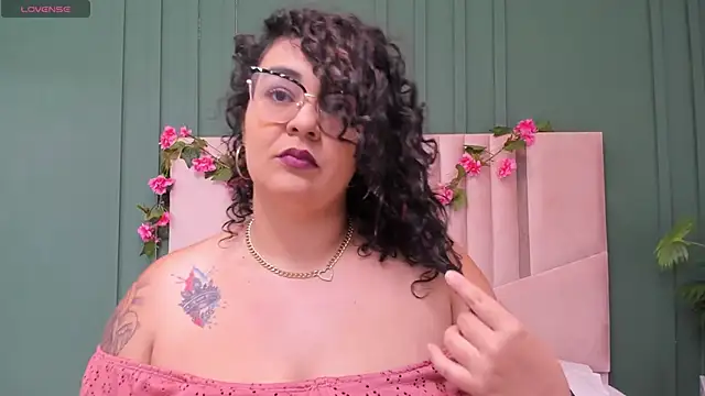 Reginavegaa online show from 01/28/25, 11:28