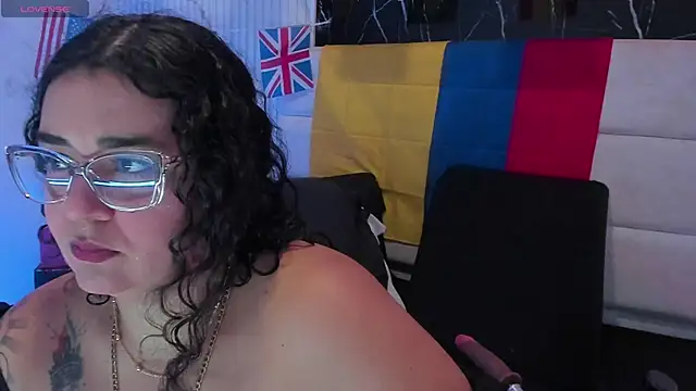 Reginavegaa online show from 07/13/26, 11:35