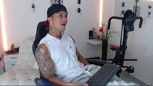 Leonard Price online show from 03/07/25, 12:23