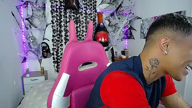 Leonard Price online show from 10/17/25, 03:10