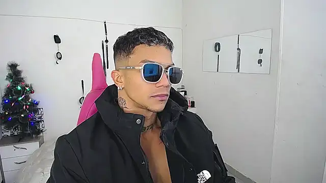 Leonard Price online show from 12/03/25, 02:26