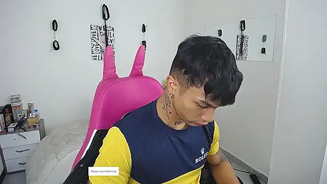 Snapshot of Leonard_Price chatting on 03/11/26, 11:16 Leonard Price online show from 03/11/26, 11:16