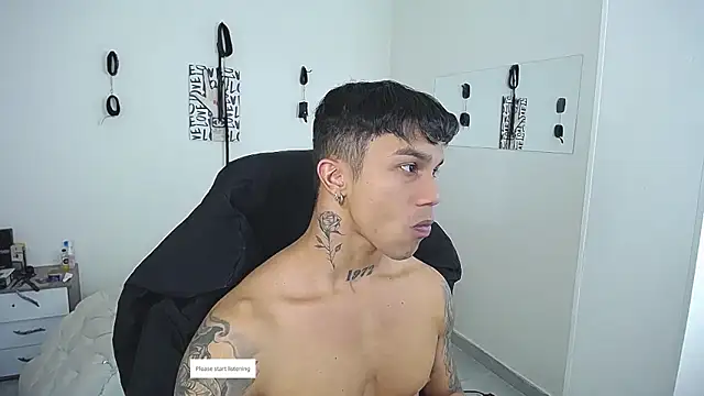 Snapshot of Leonard_Price chatting on 03/16/26, 01:11 Leonard Price online show from 03/16/26, 01:11