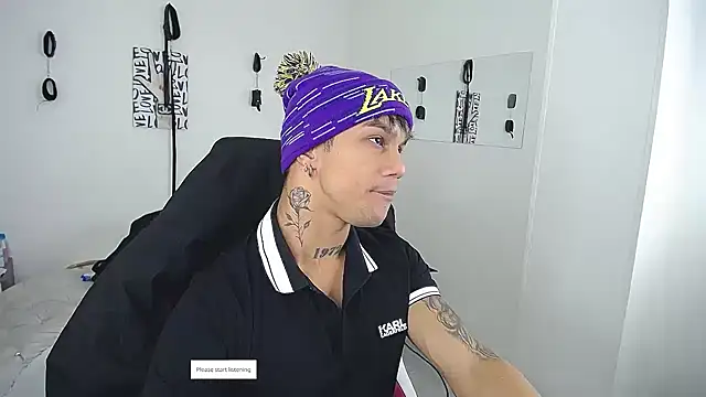 Snapshot of Leonard_Price chatting on 03/21/26, 03:33 Leonard Price online show from 03/21/26, 03:33