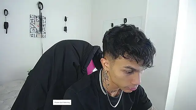 Snapshot of Leonard_Price chatting on 04/04/26, 03:49 Leonard Price online show from 04/04/26, 03:49