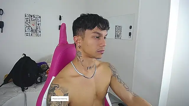 Snapshot of Leonard_Price chatting on 04/14/26, 01:00 Leonard Price online show from 04/14/26, 01:00