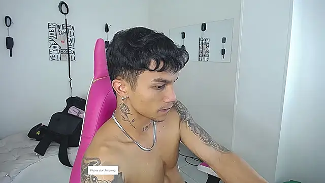 Snapshot of Leonard_Price chatting on 04/22/26, 11:56 Leonard Price online show from 04/22/26, 11:56