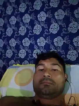 Snapshot of Diogo100 chatting on 12/20/25, 05:03 Diogo100 online show from 12/20/25, 05:03