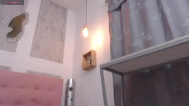 zhamira 21 online show from 05/28/26, 08:06