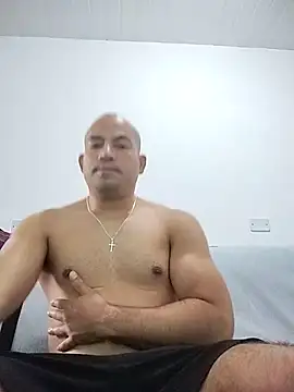 arcosta1989 online show from 10/28/25, 02:42