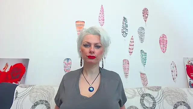 ForeverBarbie  online show from 02/16/26, 12:51