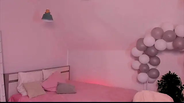 Dark Lola  online show from 01/18/25, 12:36