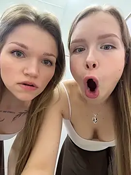 mur girl online show from 06/17/26, 12:40