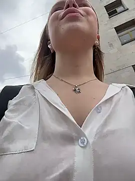 mur girl online show from 07/03/26, 12:33