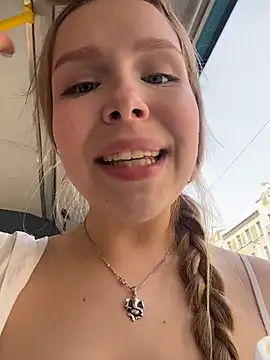 mur girl online show from 07/15/26, 12:54