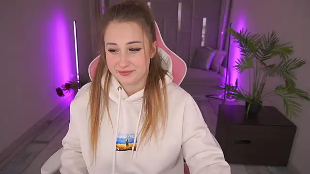 Snapshot of GentleAdellee chatting on 01/17/25, 01:46 GentleAdellee online show from 01/17/25, 01:46