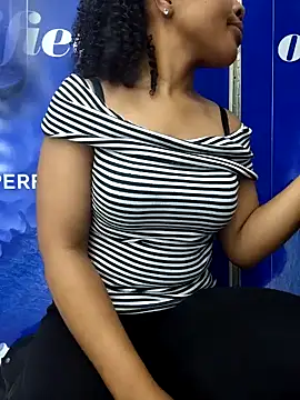 Snapshot of SEXIEST-BADDIE chatting on 01/11/25, 09:57 SEXIEST-BADDIE online show from 01/11/25, 09:57