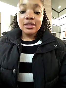 Snapshot of SEXIEST-BADDIE chatting on 01/16/25, 06:35 SEXIEST-BADDIE online show from 01/16/25, 06:35