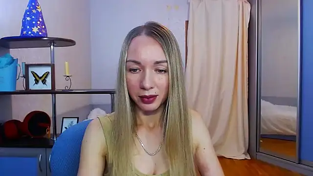 Snapshot of catAlisa chatting on 12/10/24, 07:05 catAlisa online show from 12/10/24, 07:05