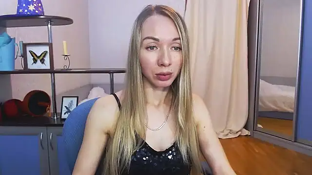 Snapshot of catAlisa chatting on 12/16/24, 08:09 catAlisa online show from 12/16/24, 08:09