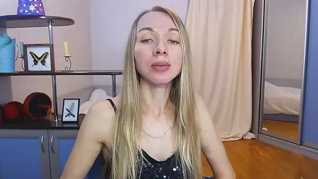 Snapshot of catAlisa chatting on 12/16/24, 11:12 catAlisa online show from 12/16/24, 11:12