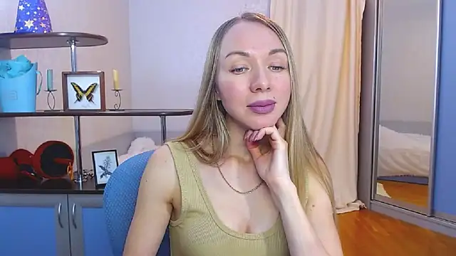 Snapshot of catAlisa chatting on 12/24/24, 09:50 catAlisa online show from 12/24/24, 09:50