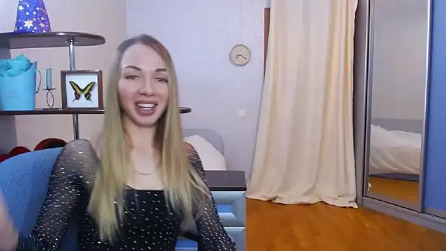 Snapshot of catAlisa chatting on 12/29/24, 11:07 catAlisa online show from 12/29/24, 11:07