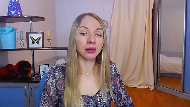 Snapshot of catAlisa chatting on 01/10/25, 11:22 catAlisa online show from 01/10/25, 11:22