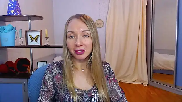 Snapshot of catAlisa chatting on 01/10/25, 02:23 catAlisa online show from 01/10/25, 02:23