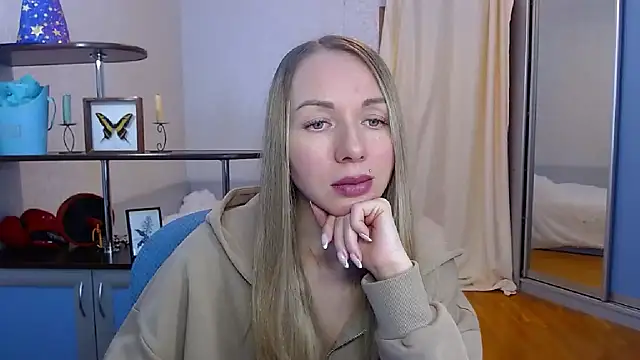 Snapshot of catAlisa chatting on 01/16/25, 10:10 catAlisa online show from 01/16/25, 10:10