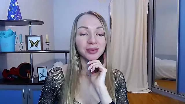 Snapshot of catAlisa chatting on 01/26/25, 10:45 catAlisa online show from 01/26/25, 10:45