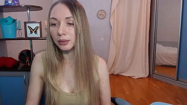 Snapshot of catAlisa chatting on 02/06/25, 07:02 catAlisa online show from 02/06/25, 07:02