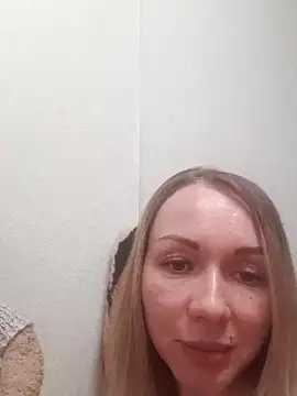 Snapshot of catAlisa chatting on 02/18/25, 11:44 catAlisa online show from 02/18/25, 11:44