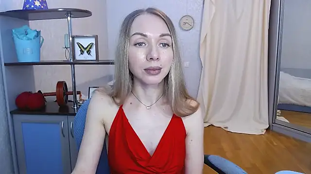 Snapshot of catAlisa chatting on 03/08/25, 10:43 catAlisa online show from 03/08/25, 10:43