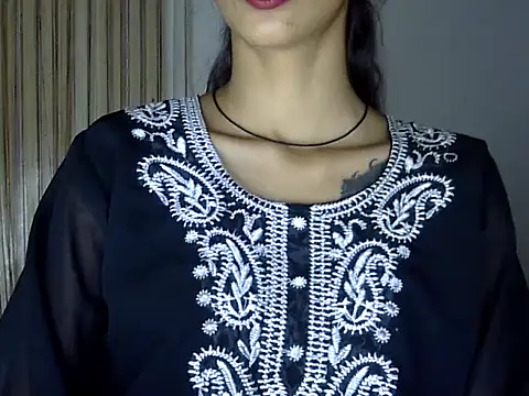 MAAYRA 09 online show from 09/20/25, 03:35