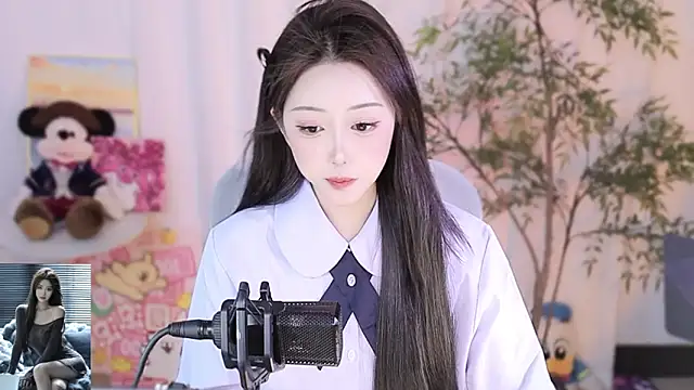 Arwyn-rr online show from 03/06/25, 03:56