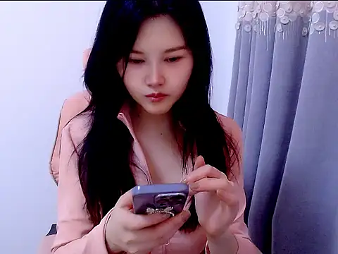 Snapshot of Little-sweet chatting on 09/25/25, 12:58 Little-sweet online show from 09/25/25, 12:58