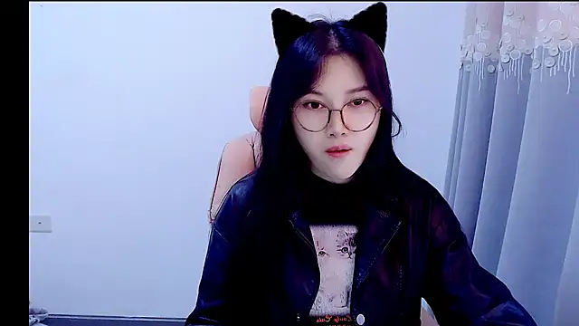 Snapshot of Little-sweet chatting on 10/22/25, 06:35 Little-sweet online show from 10/22/25, 06:35