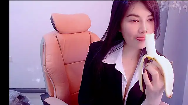 Snapshot of Little-sweet chatting on 11/24/25, 01:38 Little-sweet online show from 11/24/25, 01:38