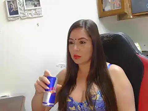 Kiara zoya online show from 02/01/25, 11:16