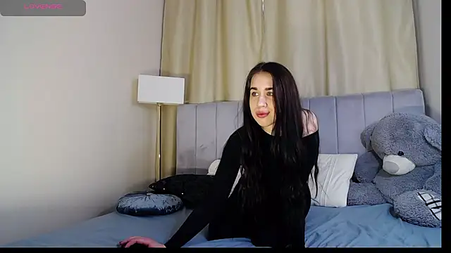 Snapshot of Erikka__ chatting on 04/16/26, 07:09 Erikka online show from 04/16/26, 07:09