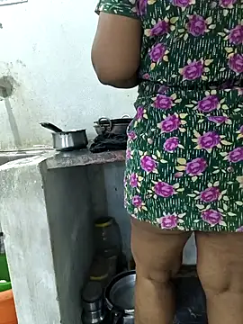 MaaliiiPonuTamil online show from 05/18/26, 04:07