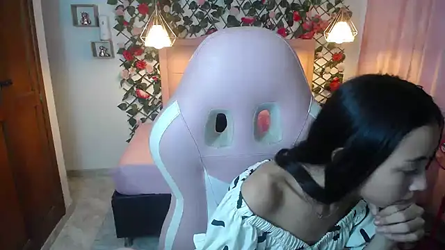 Snapshot of NathaliaSweet_11 chatting on 01/17/25, 05:51 NathaliaSweet 11 online show from 01/17/25, 05:51