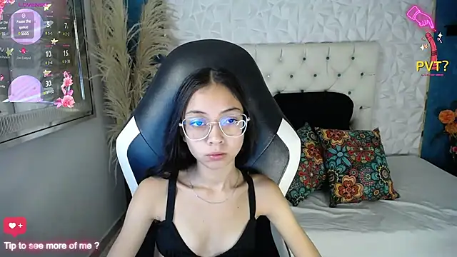 Snapshot of NathaliaSweet_11 chatting on 01/30/25, 01:42 NathaliaSweet 11 online show from 01/30/25, 01:42