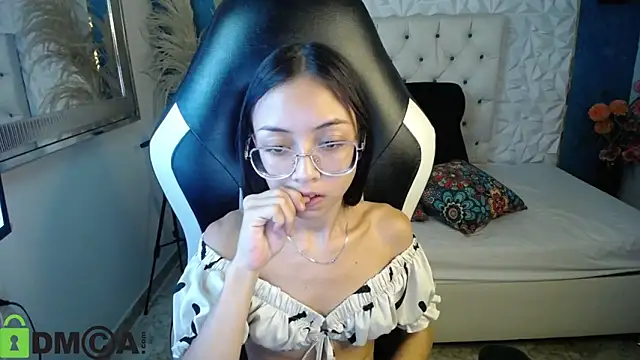 Snapshot of NathaliaSweet_11 chatting on 03/18/25, 05:10 NathaliaSweet 11 online show from 03/18/25, 05:10