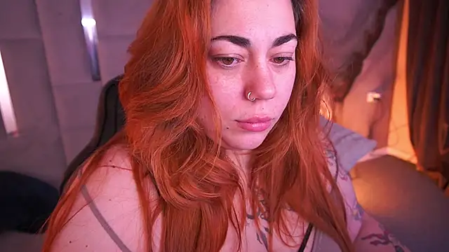 Kittywakee online show from 12/15/25, 11:42