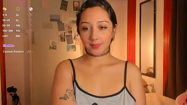 Snapshot of HeyTati chatting on 03/26/26, 11:54 HeyTati online show from 03/26/26, 11:54